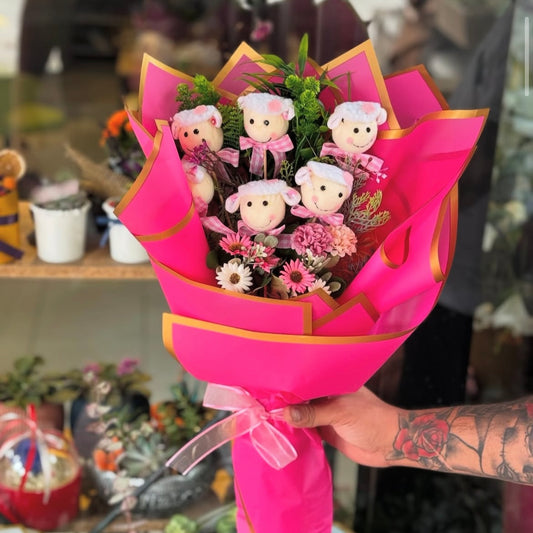 Pembe Peluş Kuzu Buketi