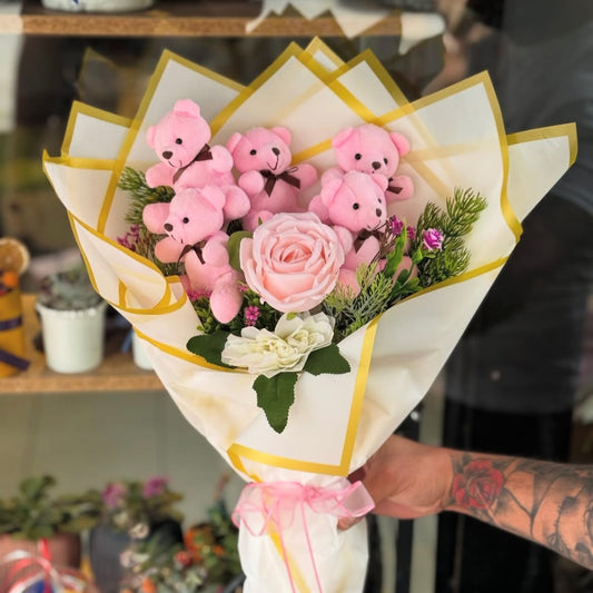 Pembe Peluş Ayıcık Buketi